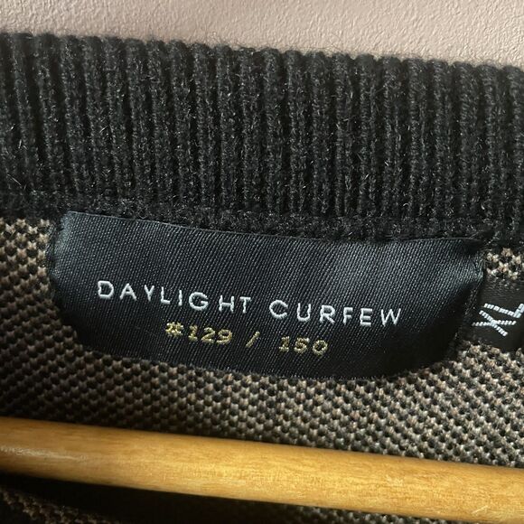 Daylight Curfew Collector Black Adult Swim Rick & Morty Knit Sweater Sz XL NWOT - Picture 4 of 13